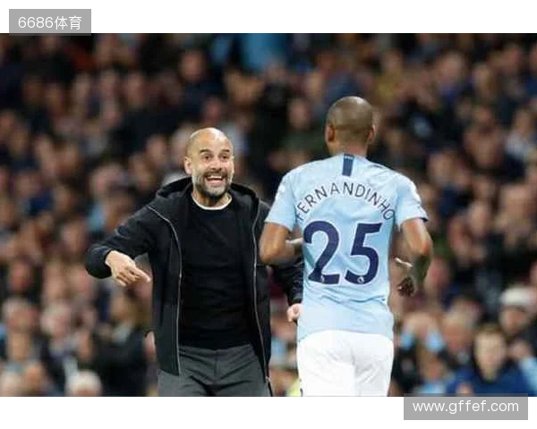 40岁前曼城队长费尔南迪尼奥自宣退役,球员生涯23年赢得30冠